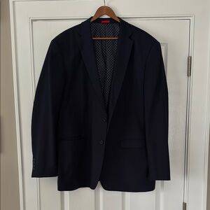 Navy Blue Sport Coat with Notched Lapel and Structured Shoulders